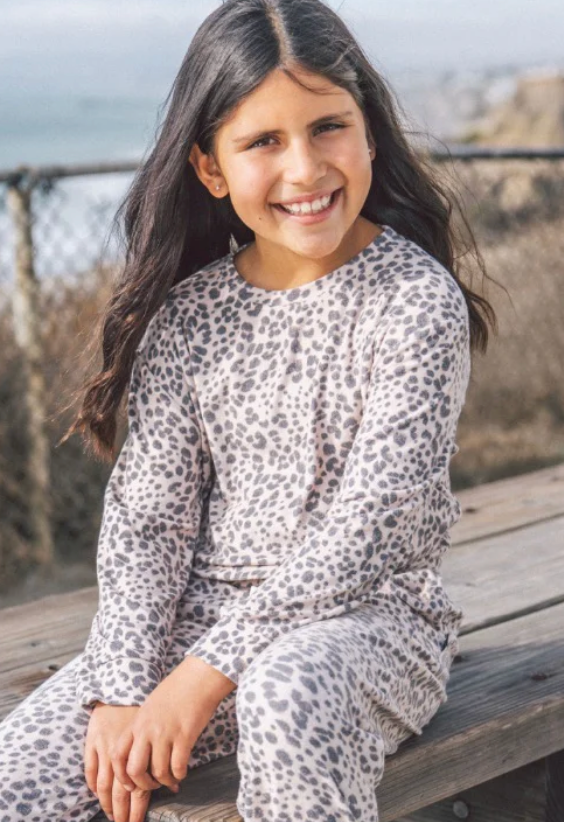 Feather 4 Arrow Luna Hacci Top Skipper & Scout 