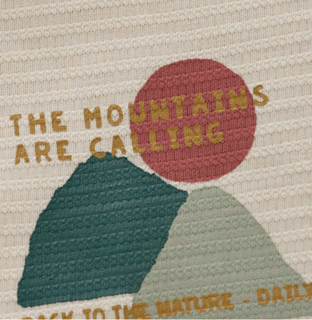 Daily Seven LS Chest Print Tee Skipper & Scout 