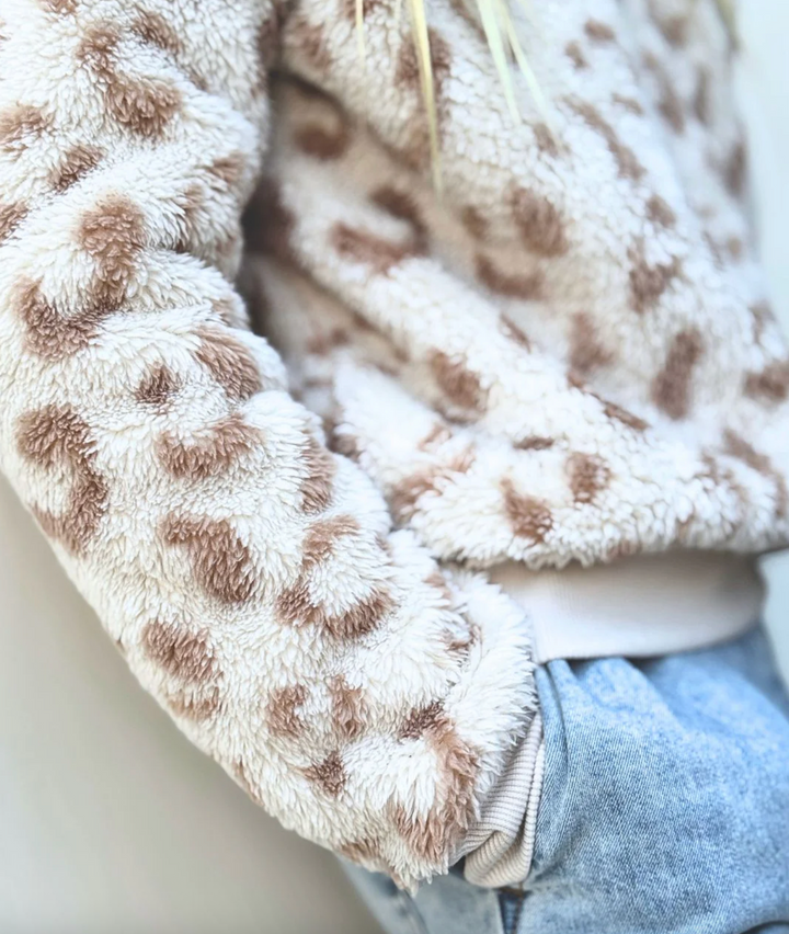 Feather 4 Arrow Snuggle Plush Top Skipper & Scout 